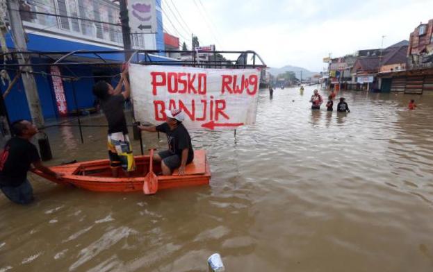 Penyakit Pasca Banjir Bisa Berpeluang Menjadi KLB